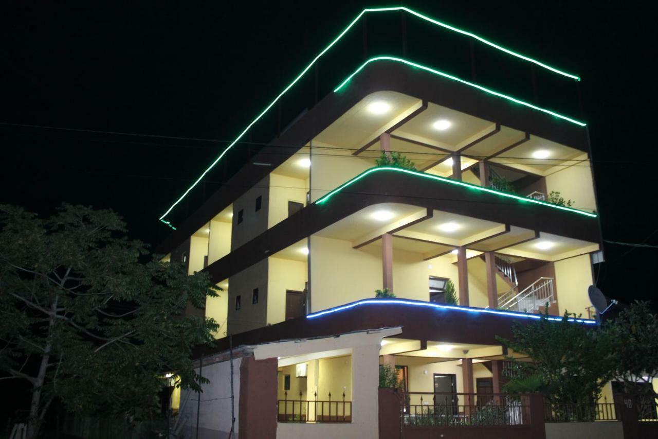 Hotell Anna Ureki Bagian luar foto
