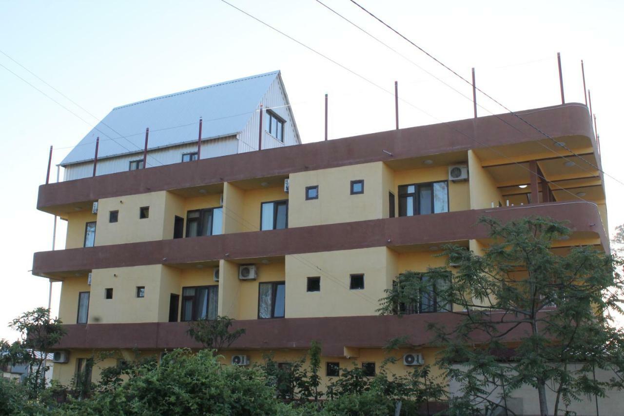 Hotell Anna Ureki Bagian luar foto