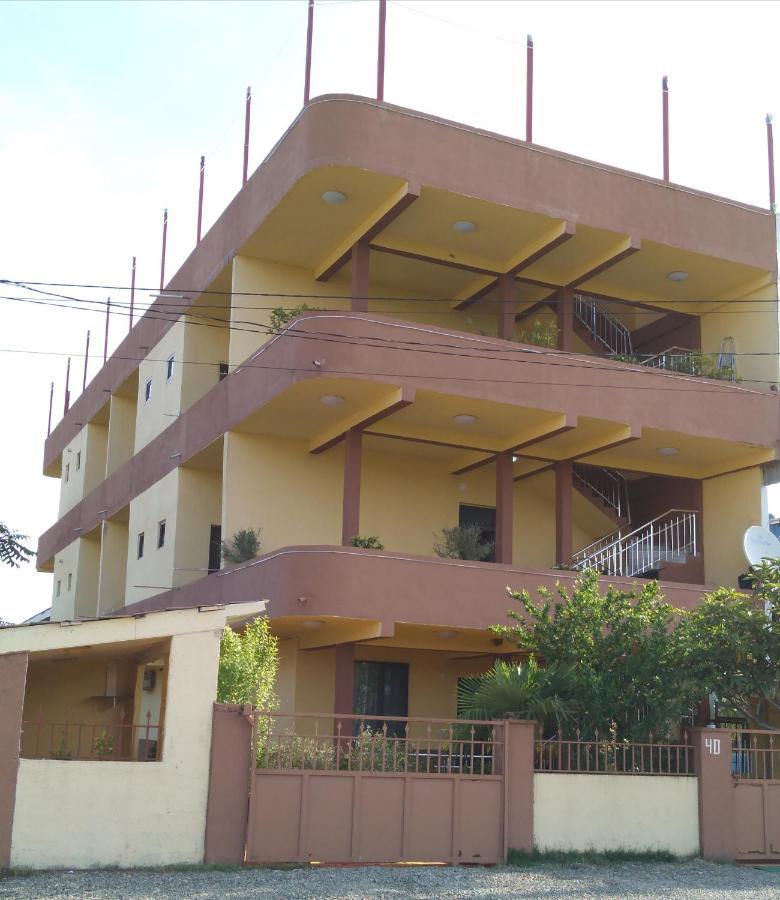 Hotell Anna Ureki Bagian luar foto